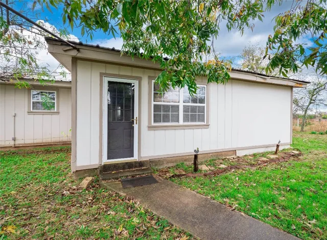 $490,000 | 1350 County Road 414, Hamilton, TX 76531