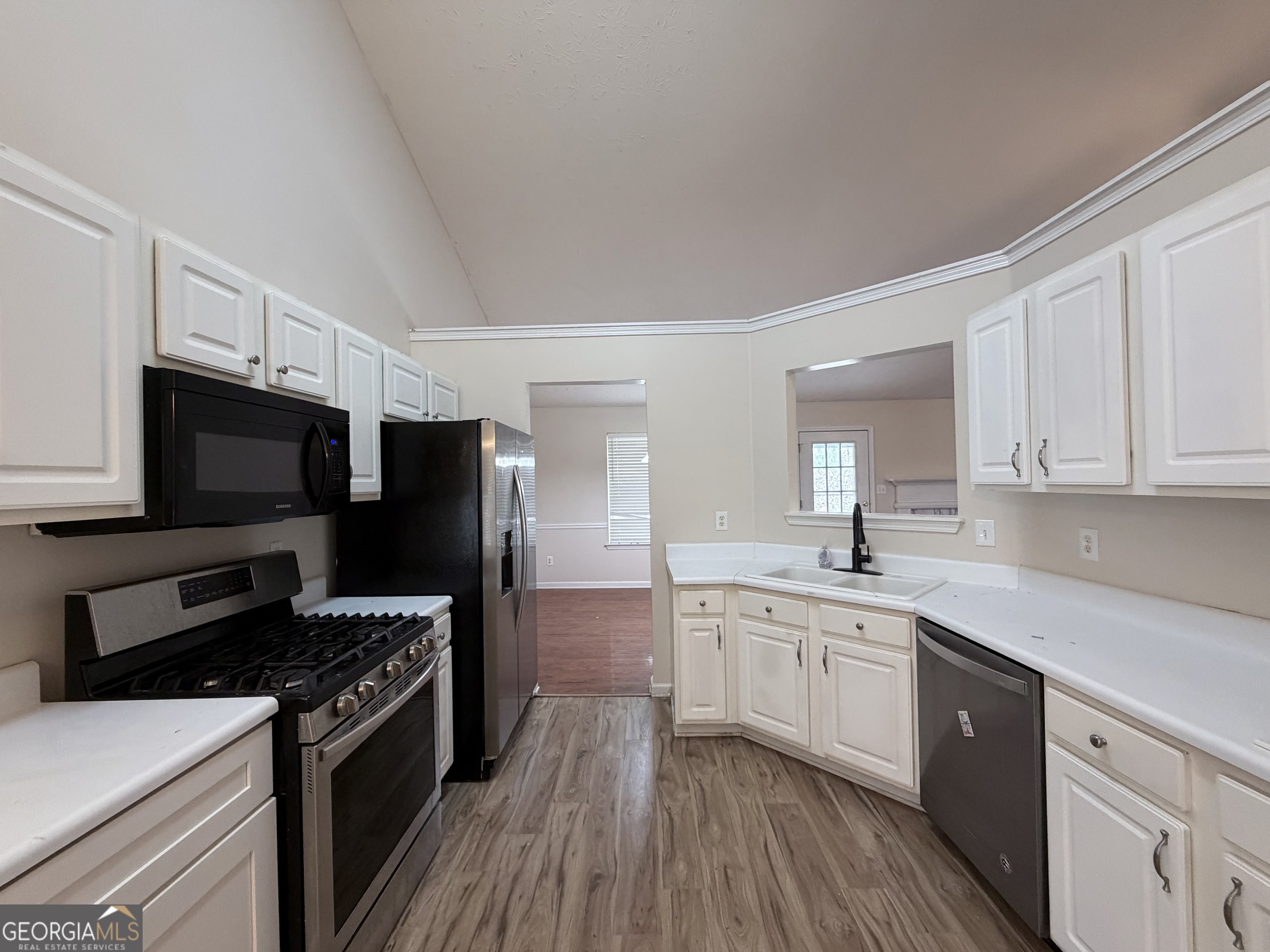 1725 Heatherton Road Dacula, GA 30019 - Photo 4 of 19