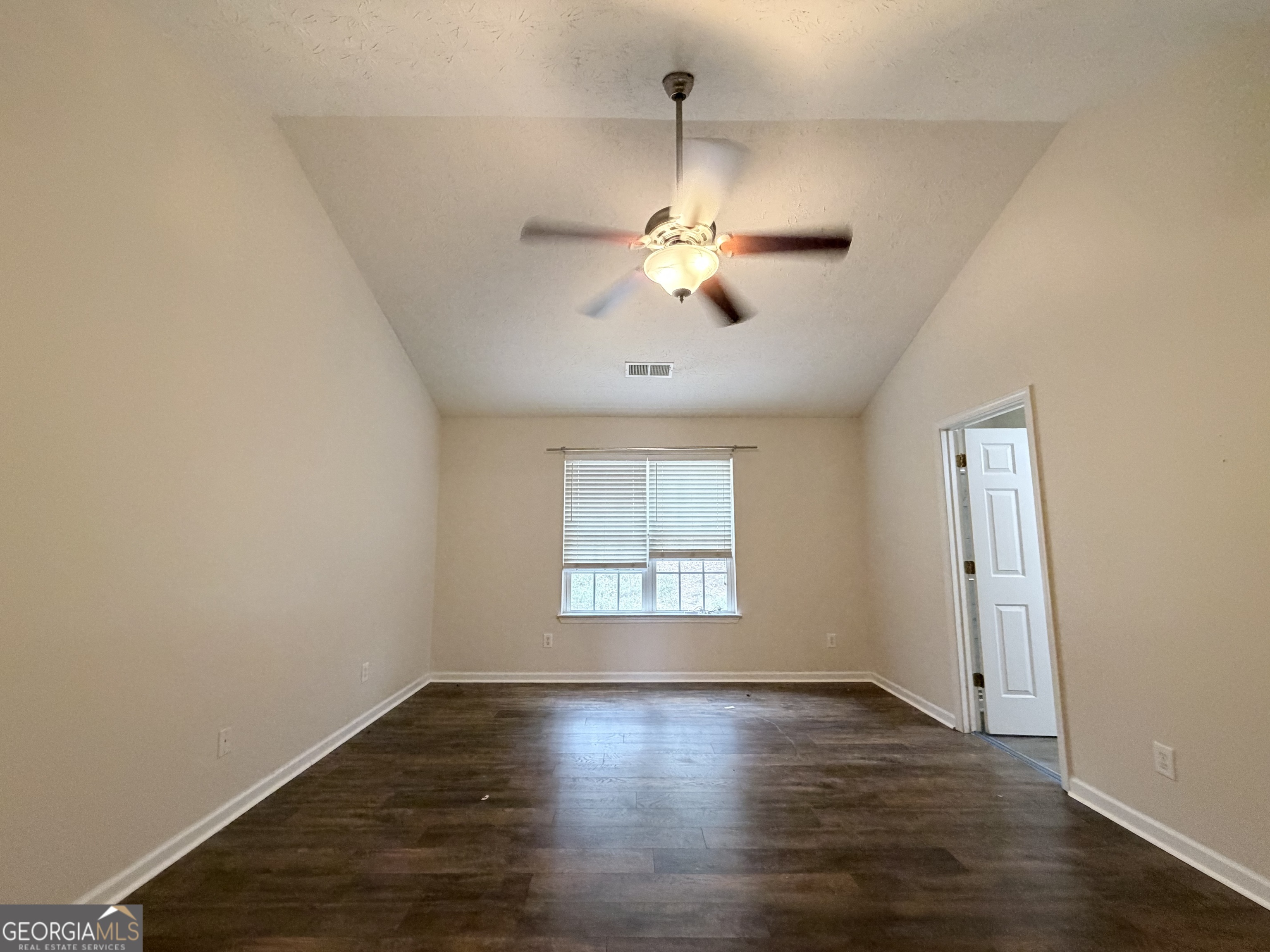1725 Heatherton Road Dacula, GA 30019 - Photo 8 of 19