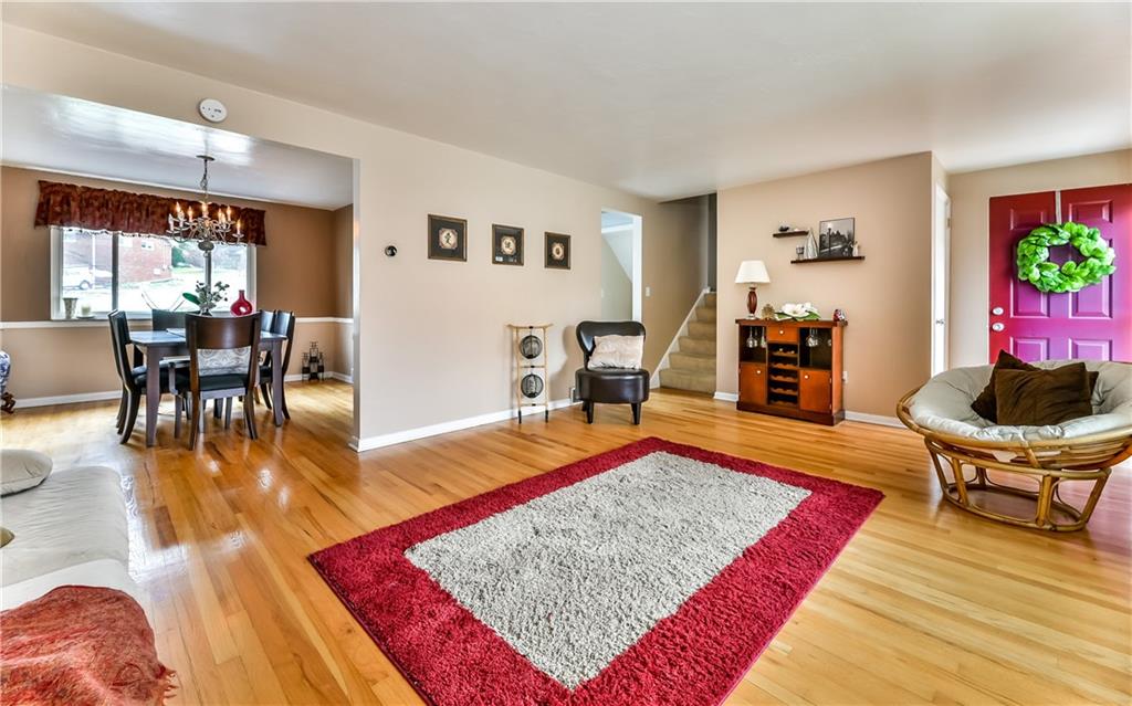 8409 Edwood Road Pittsburgh, PA 15237 - Photo 6 of 25 Open flow to living room, dining and kitchen