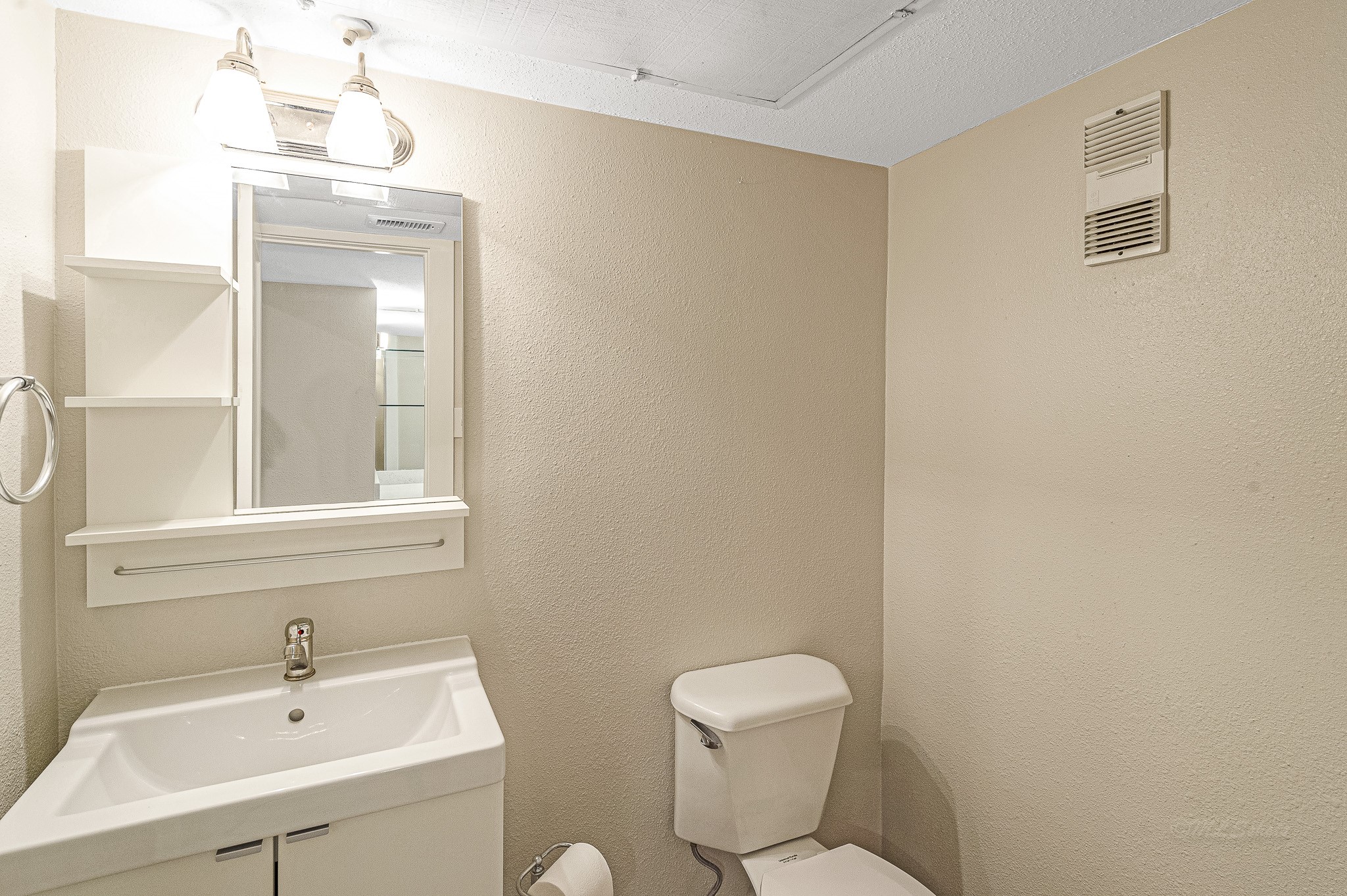 1500 Sandy Springs Road, Unit 35 Houston, TX 77042 - Photo 13 of 26
