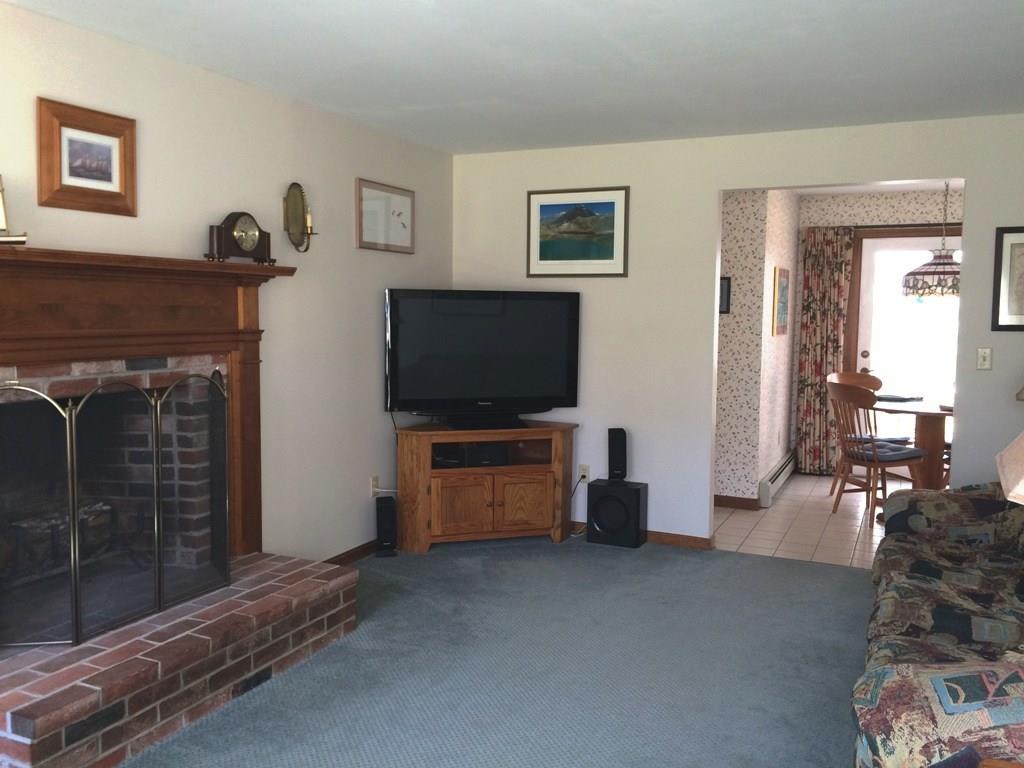 13 Chestnut Road Brunswick, ME 04011 - Photo 13 of 34 This is a view of the family room...