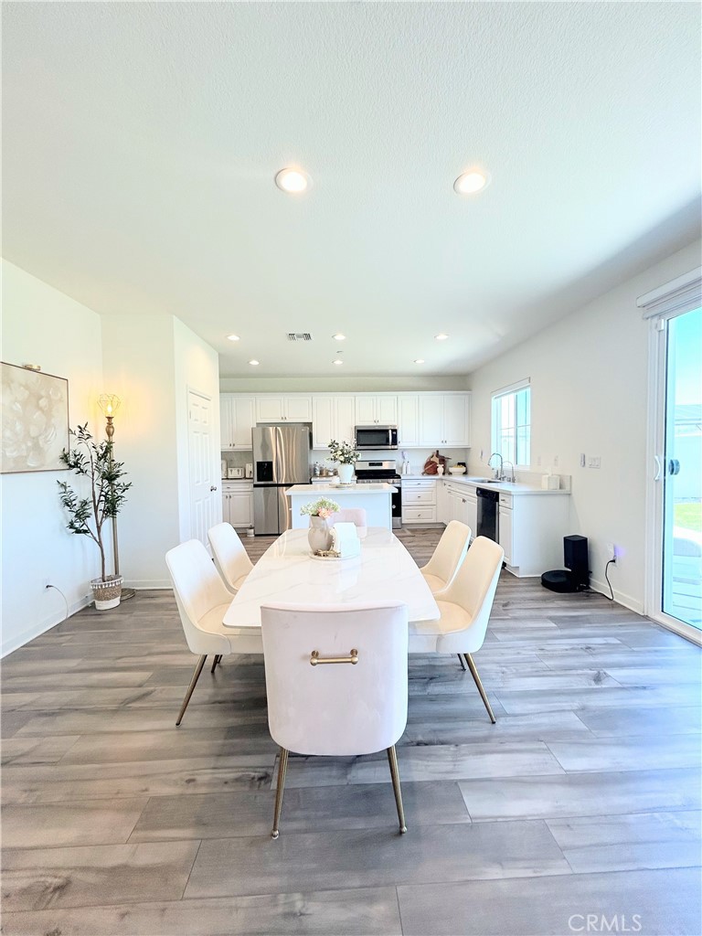9677 Mondrian Lane Riverside, CA 92508 - Photo 19 of 36
