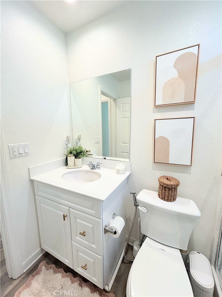9677 Mondrian Lane Riverside, CA 92508 - Photo 8 of 36