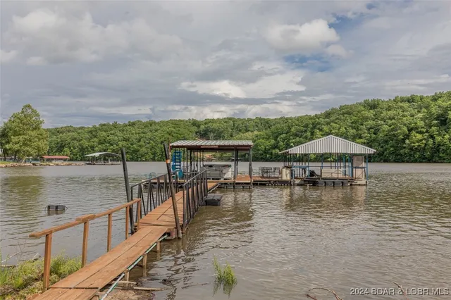 $379,900 | 29703 Water's Edge Road, Lincoln, MO 65338