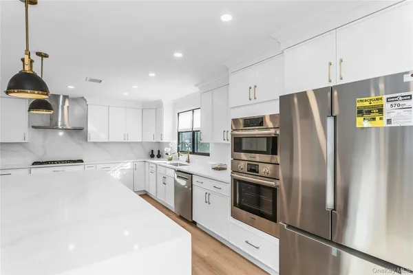 $1,856,888 | 8 Allison Drive, Old Bethpage, NY 11804