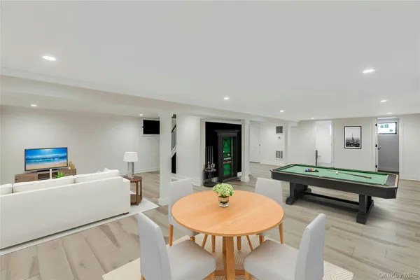 $1,856,888 | 8 Allison Drive, Old Bethpage, NY 11804
