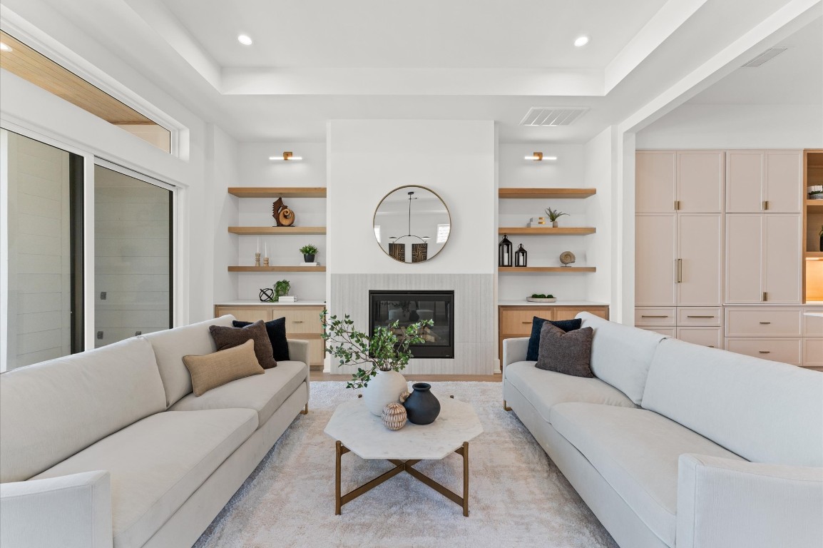 1106 Robbie Street Houston, TX 77009 - Photo 27 of 36 Previous build by TOMO Homes, selections and floor plans may vary.