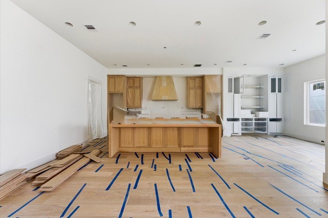 1106 Robbie Street Houston, TX 77009 - Photo 3 of 36 Kitchen and dining area.