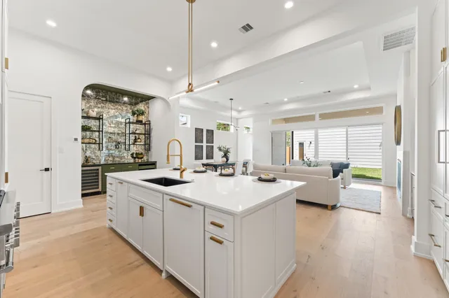 $1,499,000 | 1106 Robbie Street, Houston, TX 77009