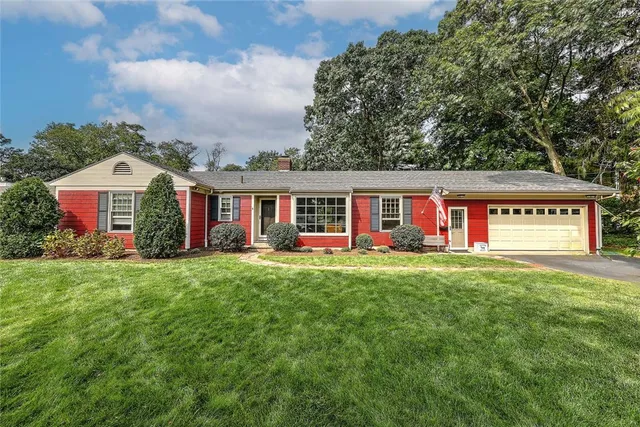$780,000 | 6 Plymouth Drive, Barrington, RI 02806