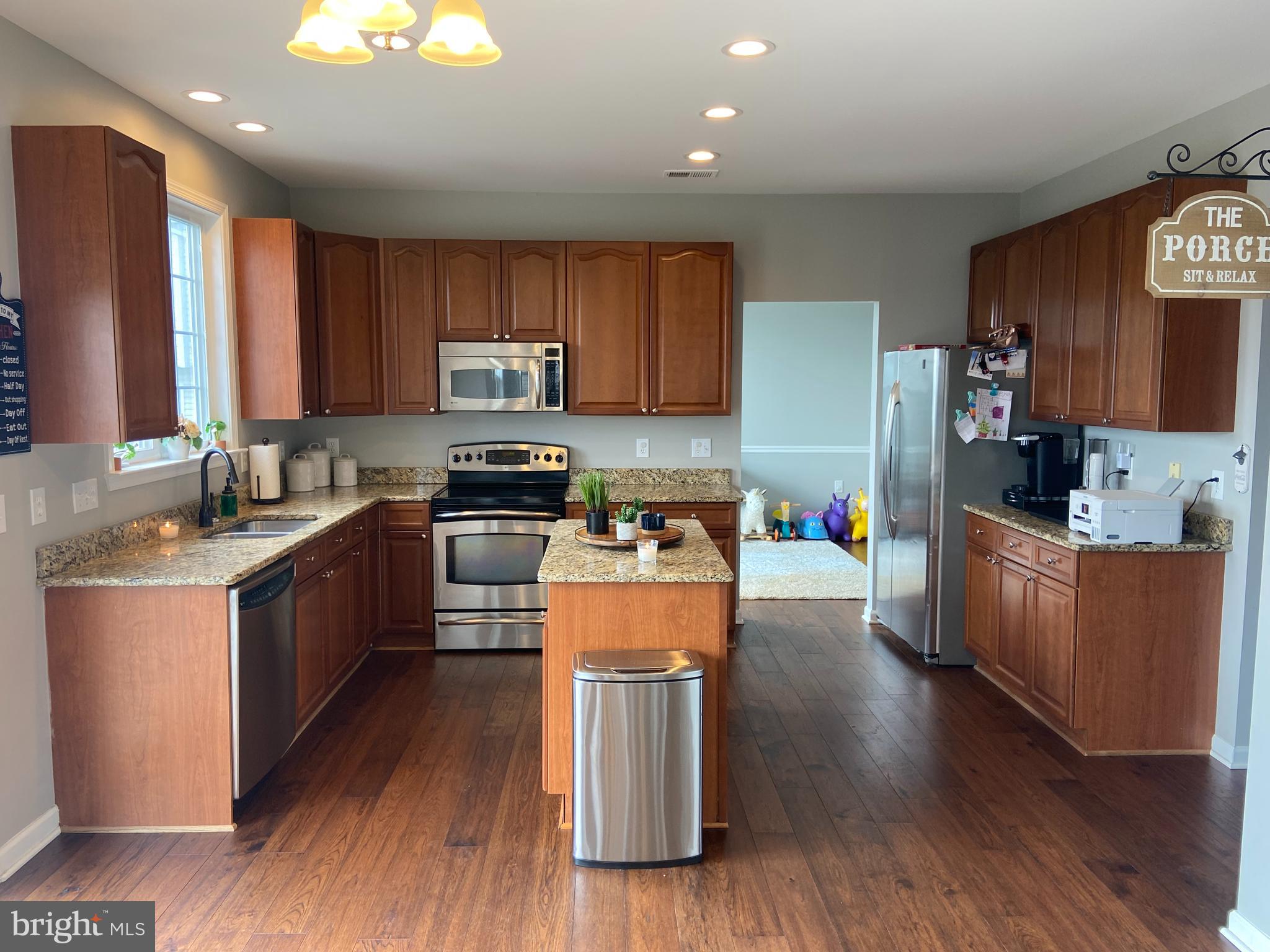 466 Hughs Road Charles Town, WV 25414 - Photo 15 of 47
