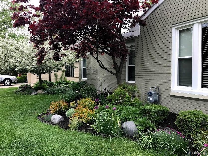 1536 North Renaud Road Grosse Pointe Woods, MI 48236 - Photo 25 of 25