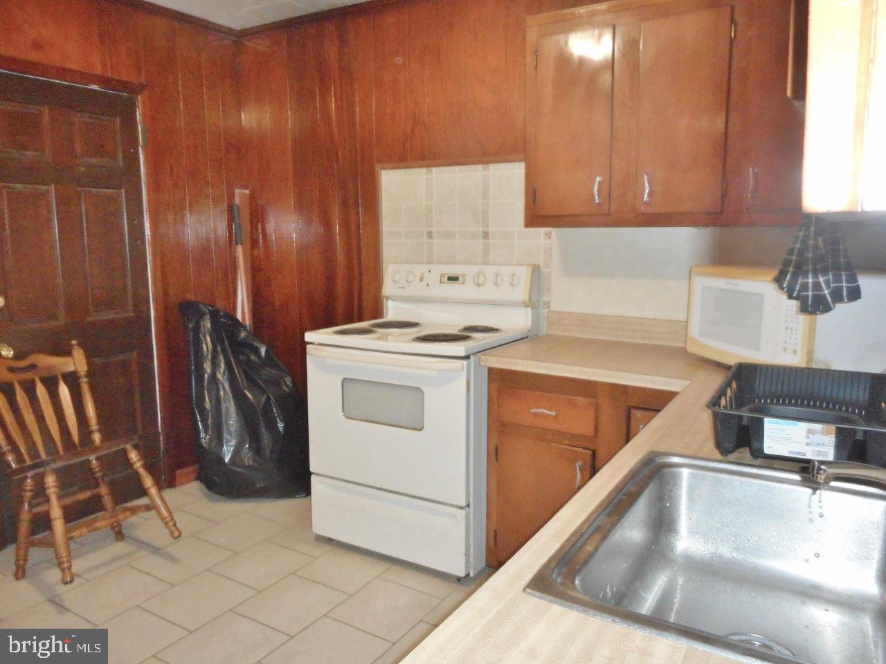 149 Fern Street Philadelphia, PA 19120 - Photo 8 of 23