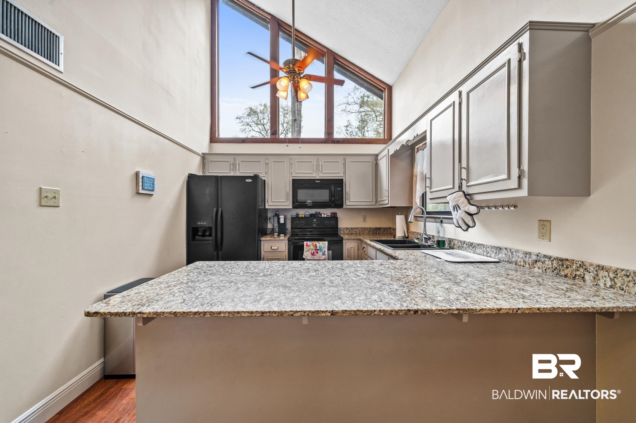 2140 Luckner Court Mobile, AL 36618 - Photo 8 of 23