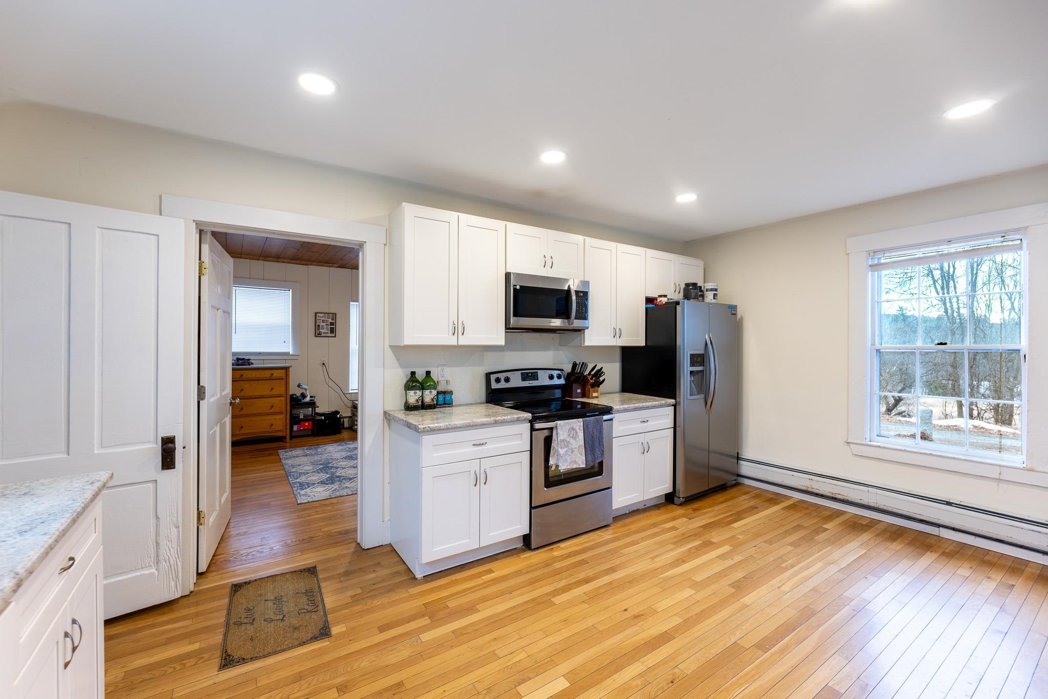 299 Farrell Farm Road Norwich, VT 05055 - Photo 4 of 54