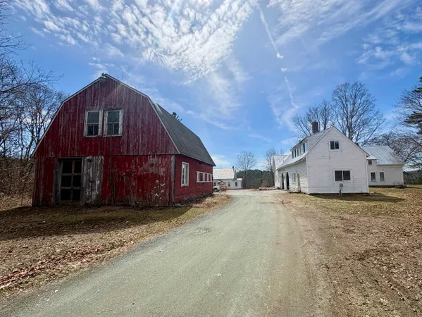 $1,000,000 | 299 Farrell Farm Road, Norwich, VT 05055