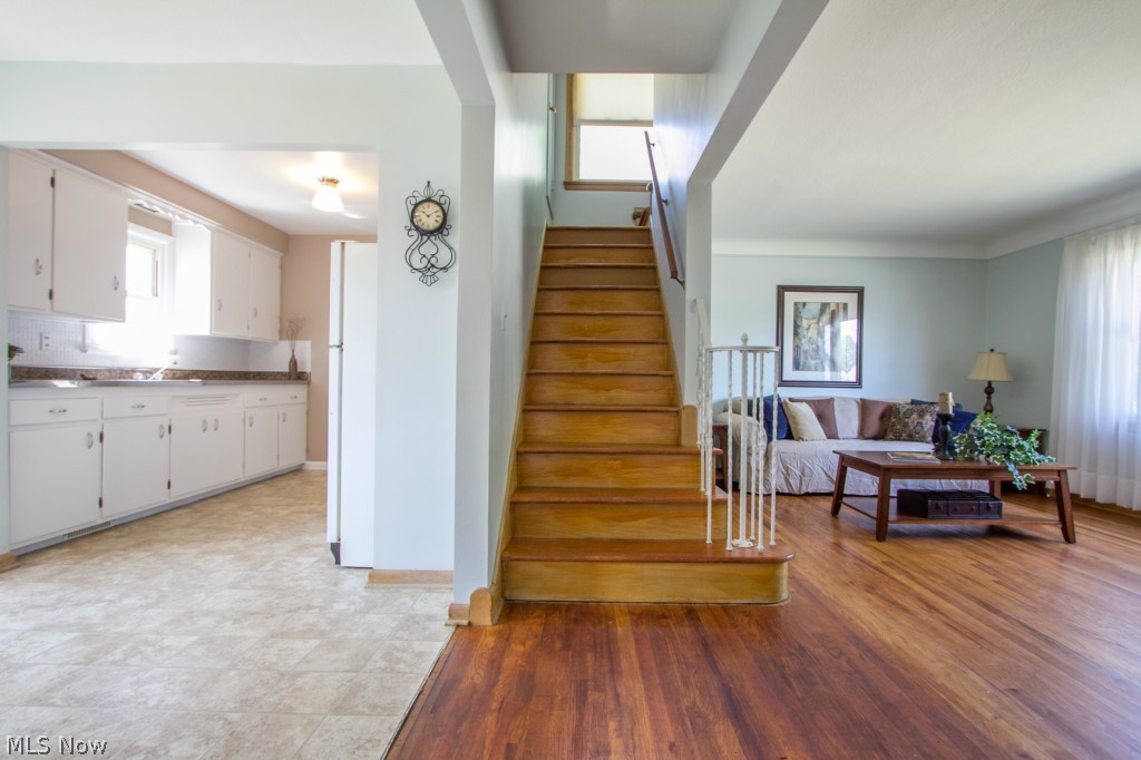 30094 Warren Road Wickliffe, OH 44092 - Photo 13 of 25 Gallery Image 13