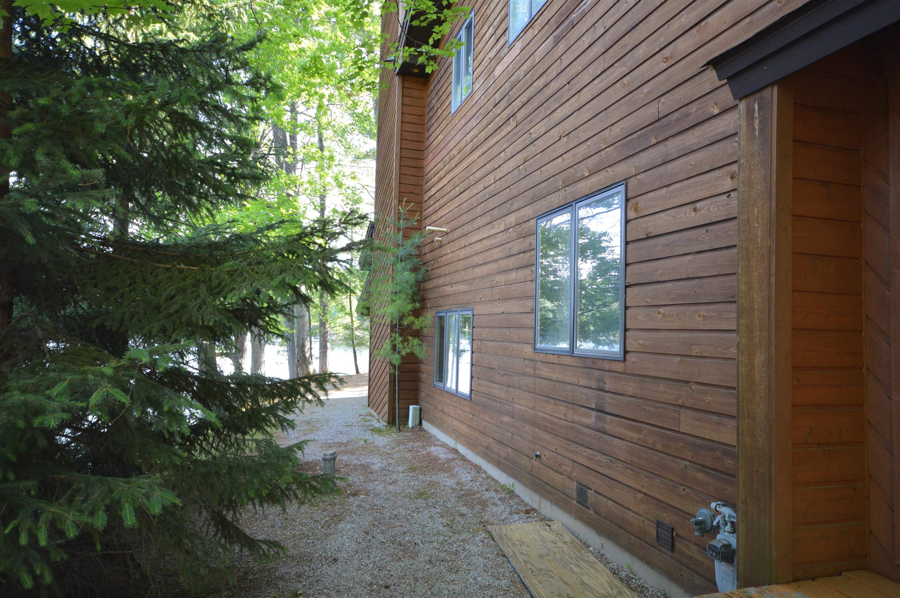 2704 Chandler Road Traverse City, MI 49696 - Photo 11 of 44 1902037-10.JPG