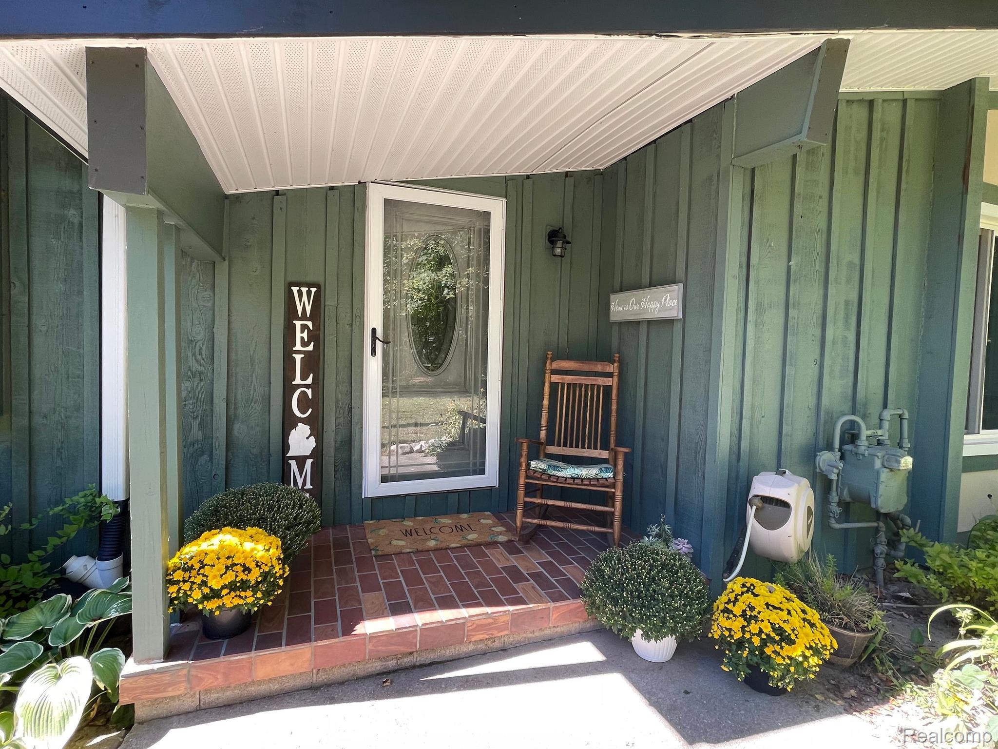 Welcoming front porch