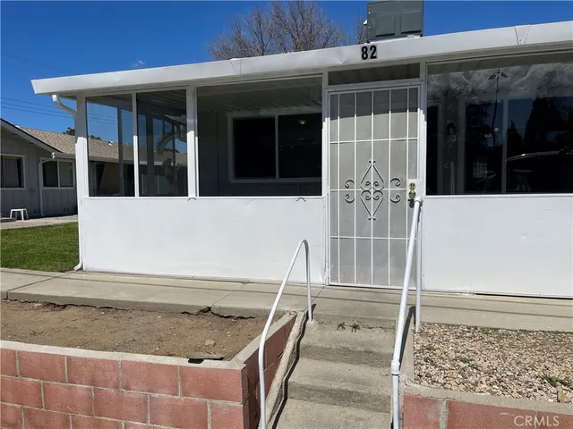 $199,900 | 150 East Lakeshore Drive, Unit 82, Lake Elsinore, CA 92530