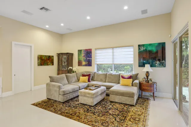 $3,750,000 | 7039 Mandarin Drive, Boca Raton, FL 33433