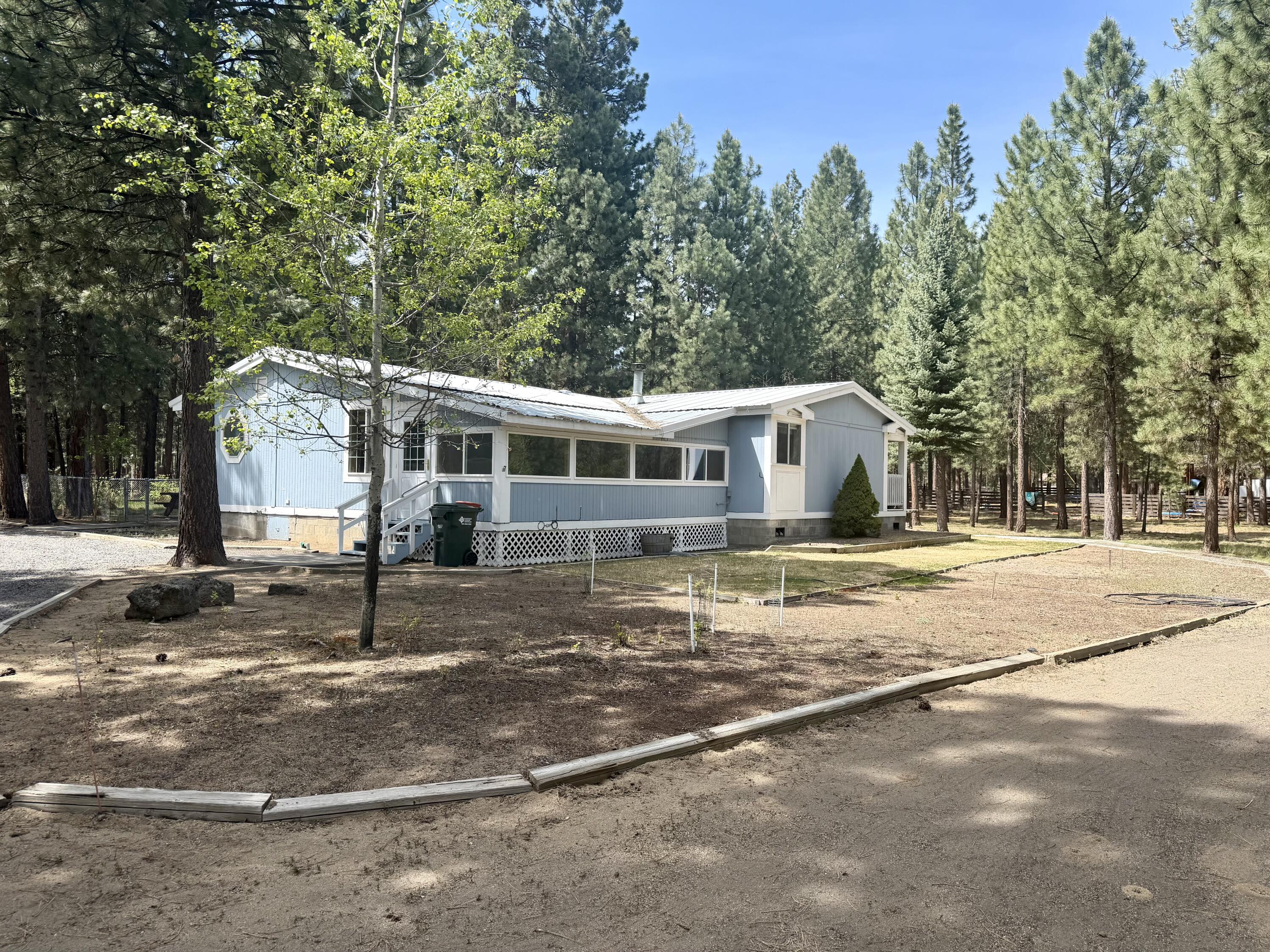 52141 Foxtail Road La Pine, OR 97739 - Photo 2 of 30 IMG_1882