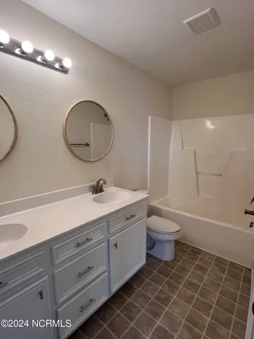 $1,600 | 2404 Chavis Drive, Unit B, Greenville, NC 27858