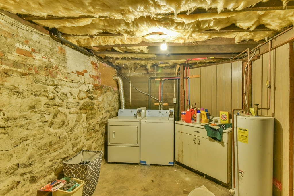 4 Agate Avenue Worcester, MA 01604 - Photo 37 of 39 a utility room with dryer and washer