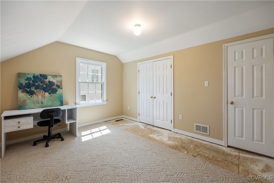15221 Windy Ridge Road Midlothian, VA 23112 - Photo 13 of 30 a view of a livingroom with a workspace