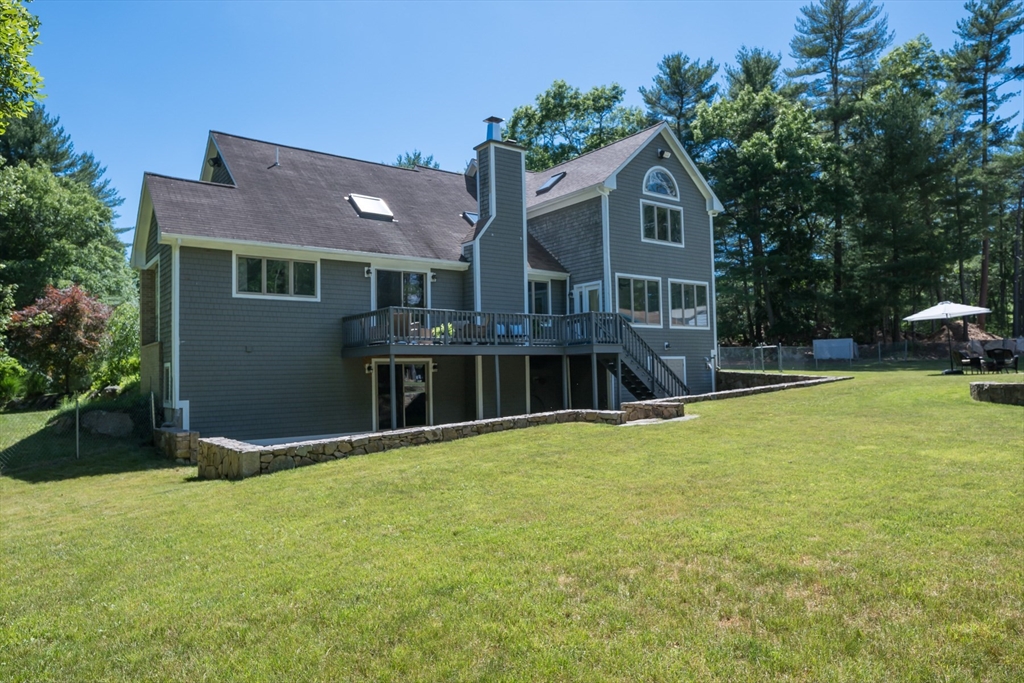 28 Gammons Road Acushnet, MA 02743 - Photo 6 of 42