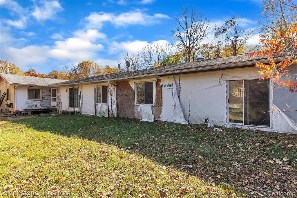 26410 Haggerty Road New Boston, MI 48164 - Photo 36 of 42