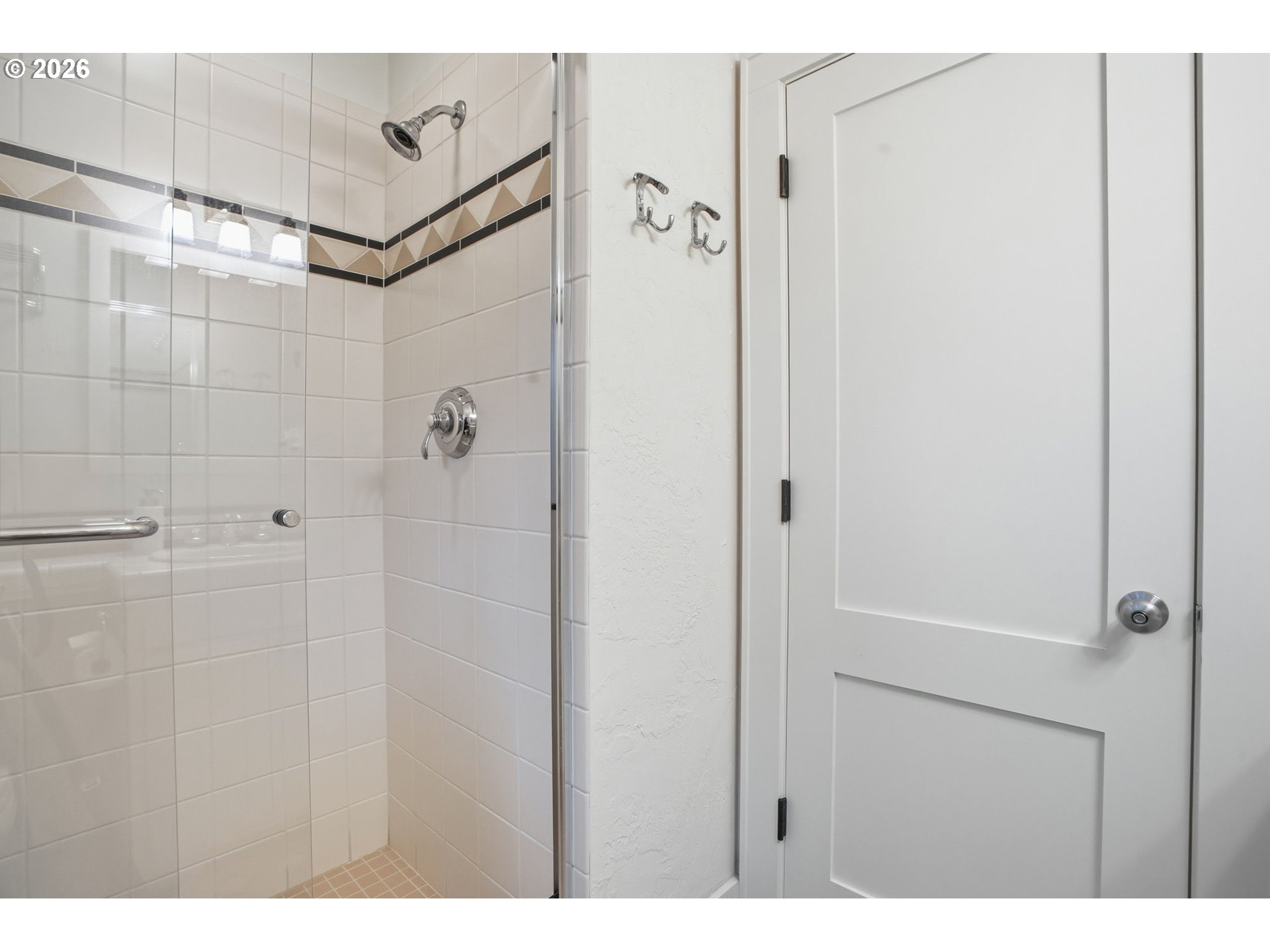 2565 Braewood Lane Eugene, OR 97405 - Photo 37 of 48 Bathroom