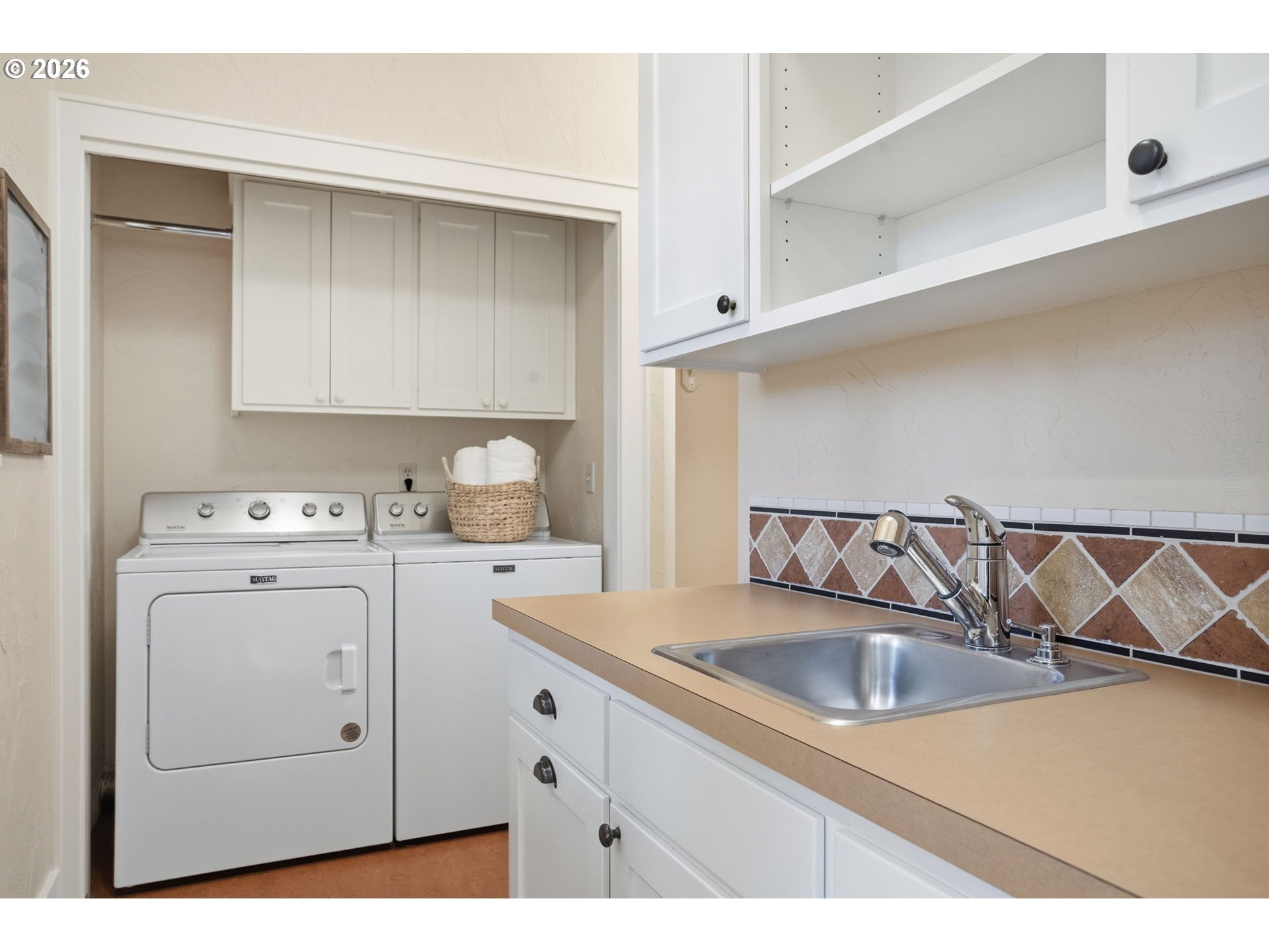 2565 Braewood Lane Eugene, OR 97405 - Photo 42 of 48 Laundry