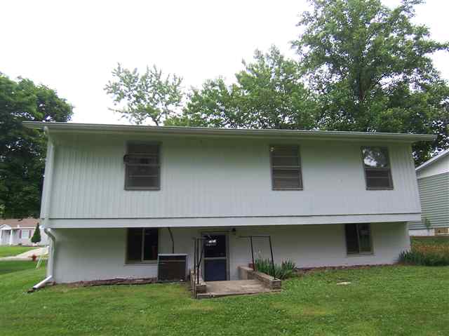 214 Algonquin Road Marquette Heights, IL 61554 - Photo 10 of 11 Gallery Image 10
