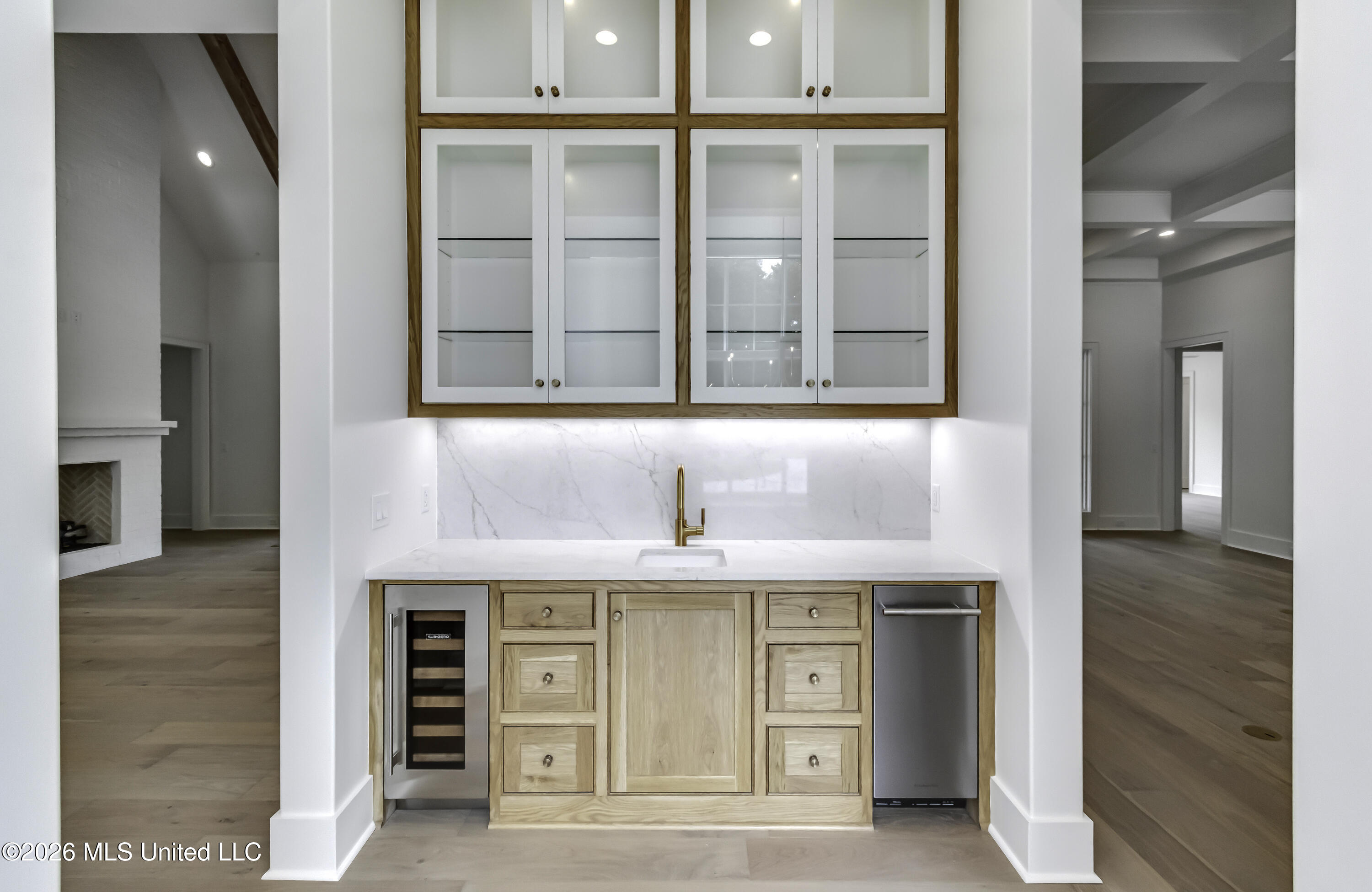 115 Hidden Glades Ridgeland, MS 39157 - Photo 14 of 65 Wet Bar