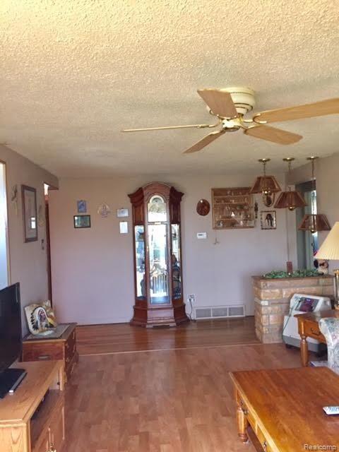 1025 Roods Lake Road Lapeer, MI 48446 - Photo 3 of 26 2LR.jpg