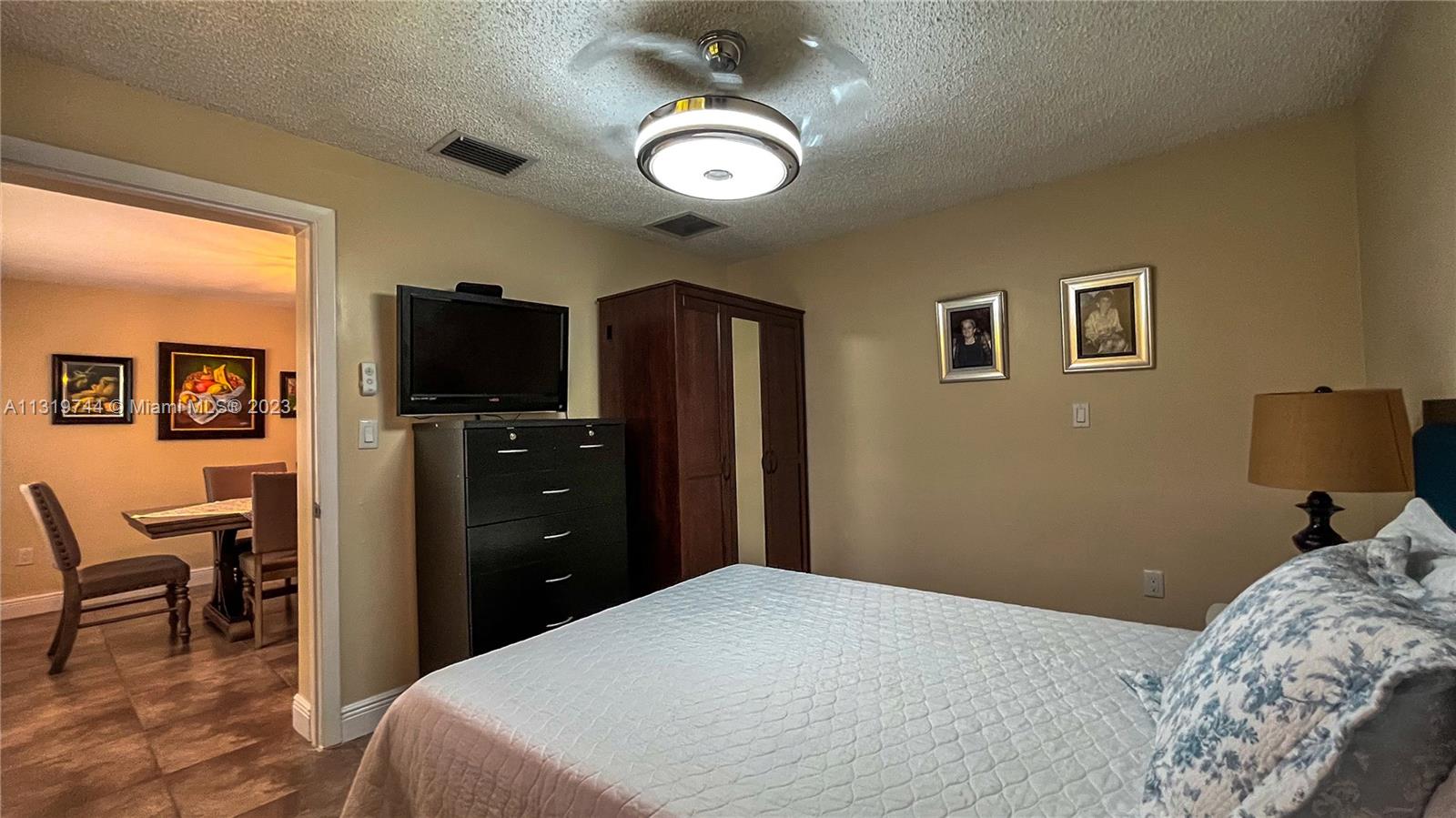 11990 Southwest 92nd Street Miami, FL 33186 - Photo 12 of 33