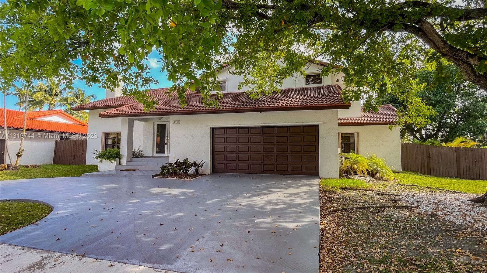 11990 Southwest 92nd Street Miami, FL 33186 - Photo 3 of 33