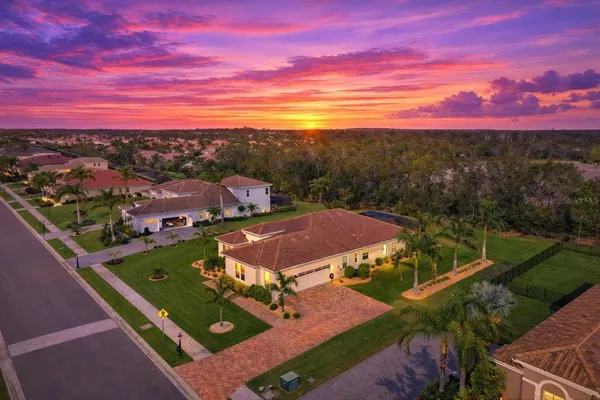 $834,900 | 503 167th Boulevard East, Bradenton, FL 34212