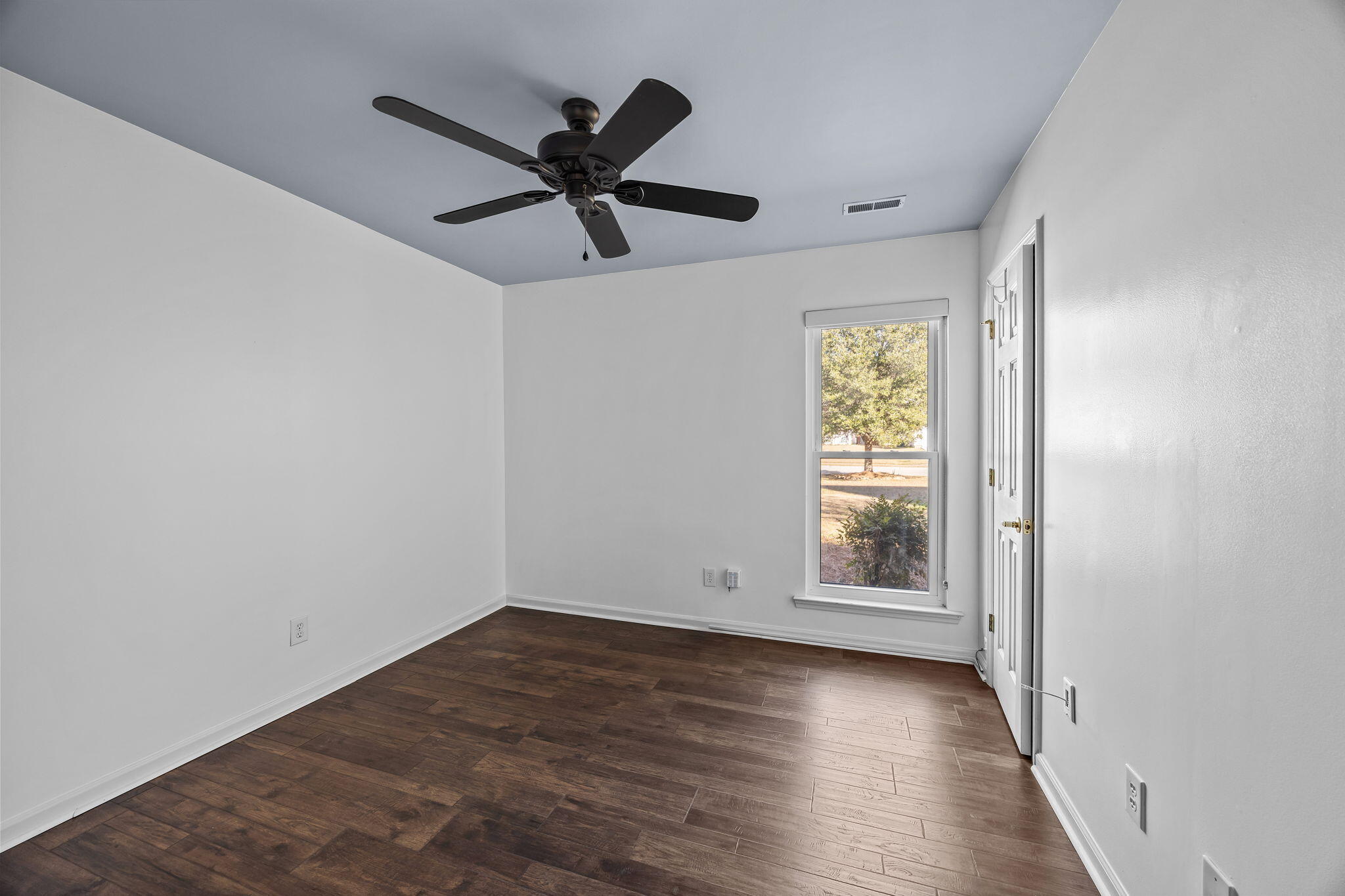 115 Corrientes Court Summerville, SC 29483 - Photo 16 of 35 19-web-or-mls-470A0736_1