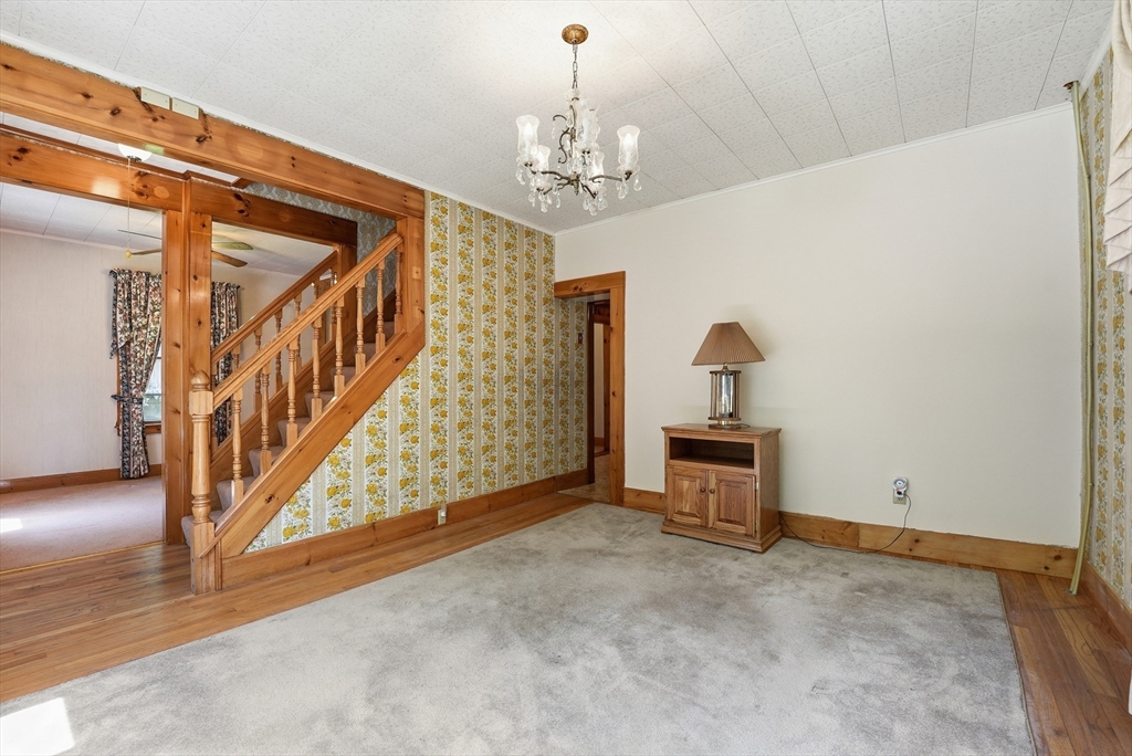 17 East Howe Street Orange, MA 01364 - Photo 8 of 34