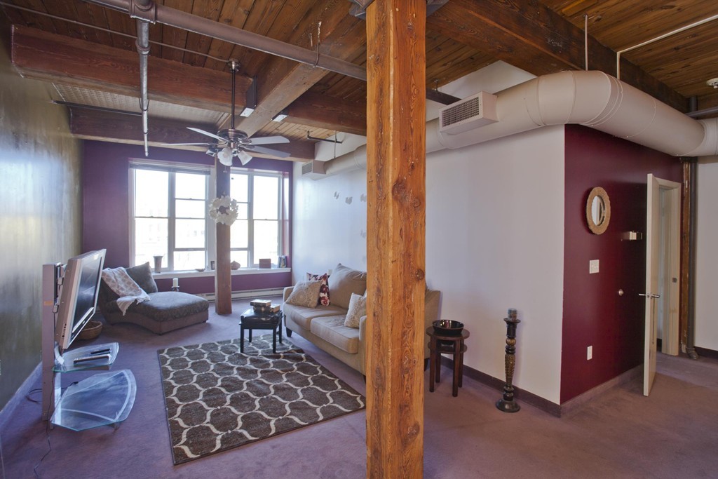 385 Worthington Street, Unit 3B Springfield, MA 01103 - Photo 1 of 11