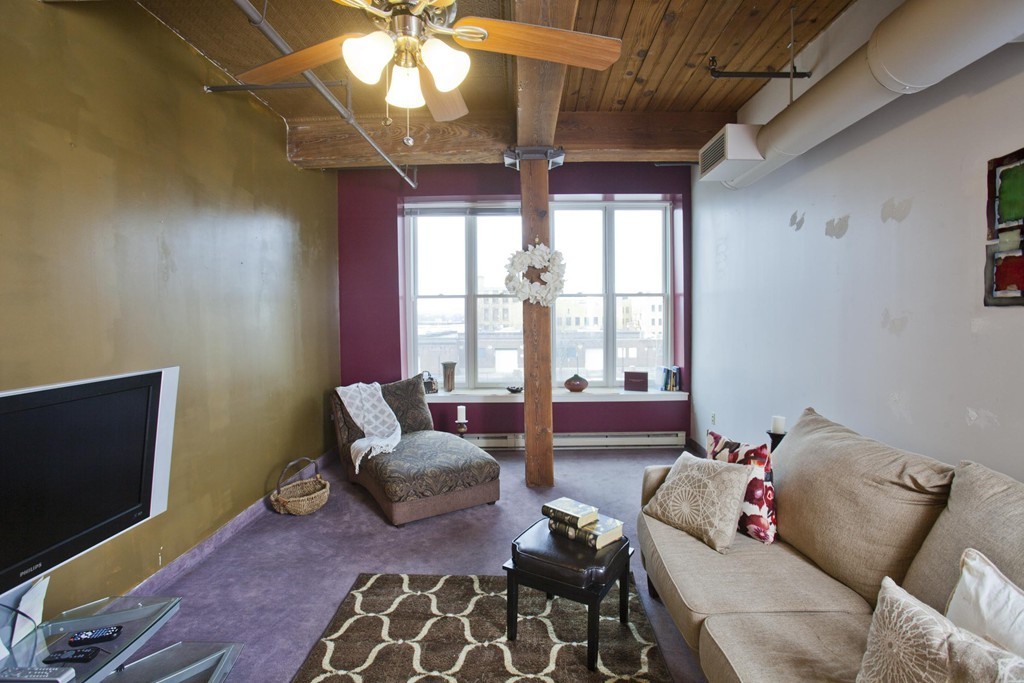 385 Worthington Street, Unit 3B Springfield, MA 01103 - Photo 3 of 11