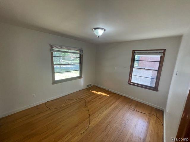 15075 Garfield Redford, MI 48239 - Photo 10 of 23