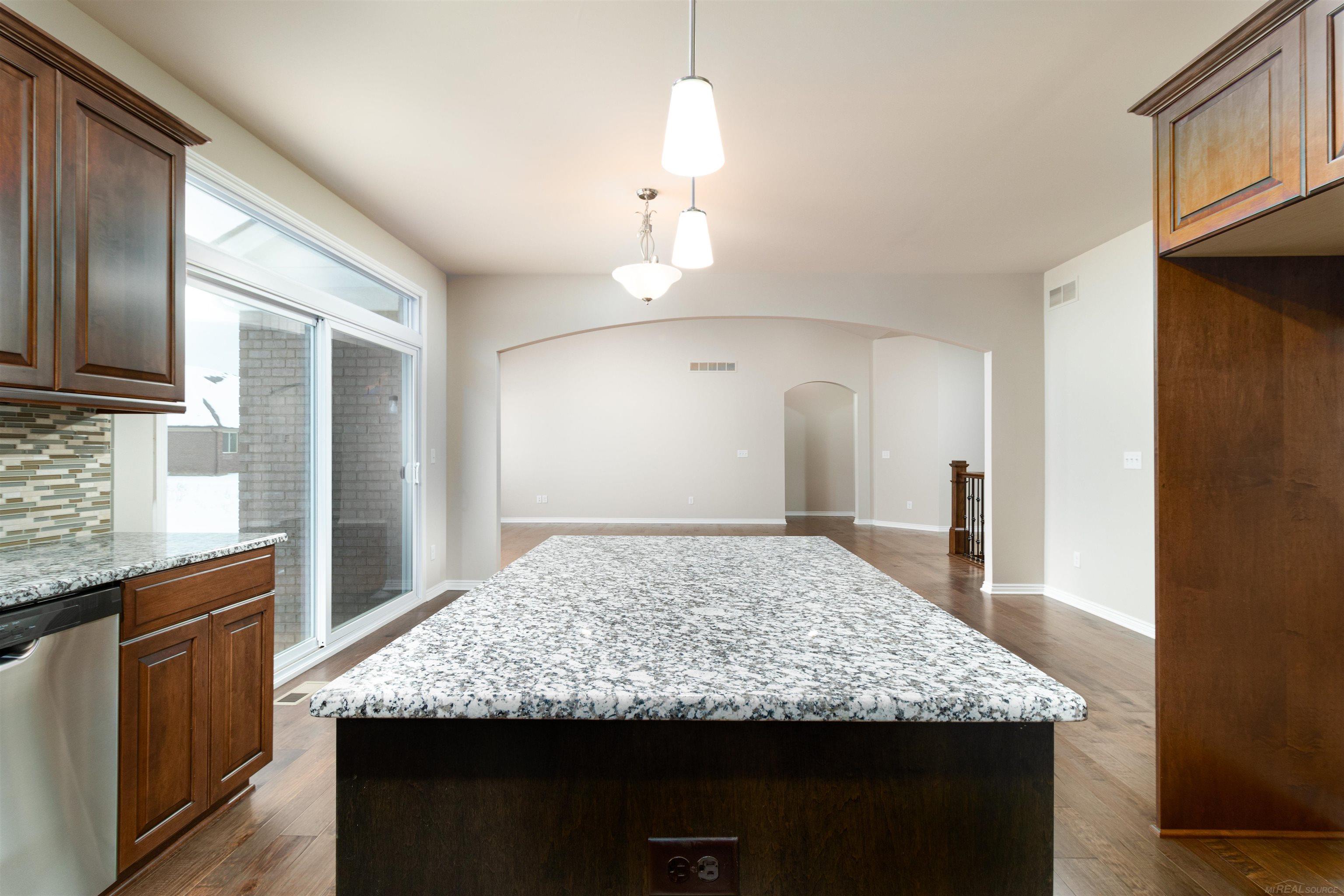 16844 Kentfield Road Macomb, MI 48044 - Photo 17 of 30 Kitchen