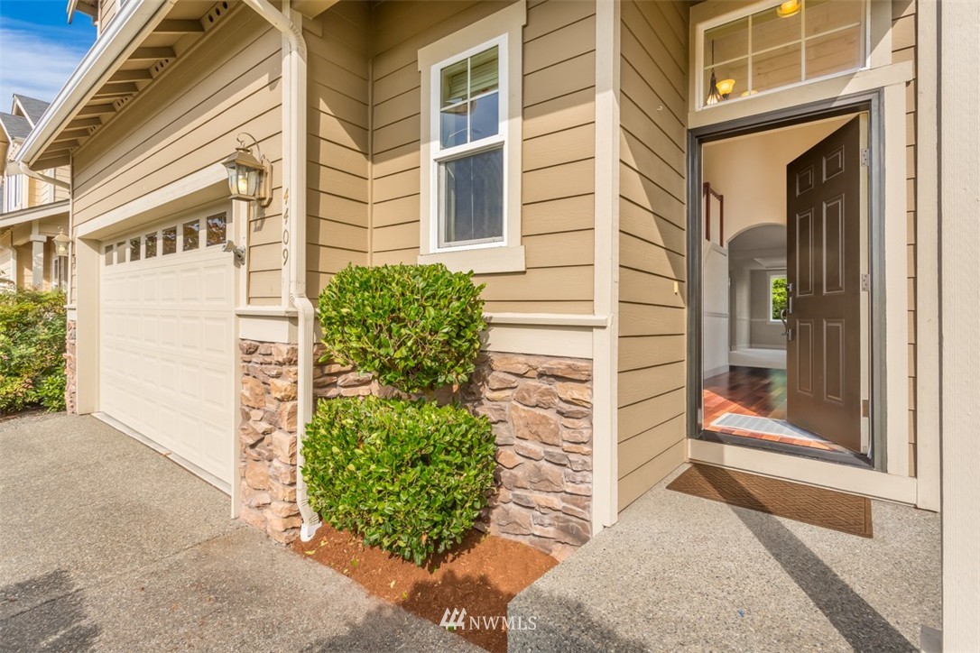 4409 226th Place Southeast Bothell, WA 98021 - Photo 2 of 22