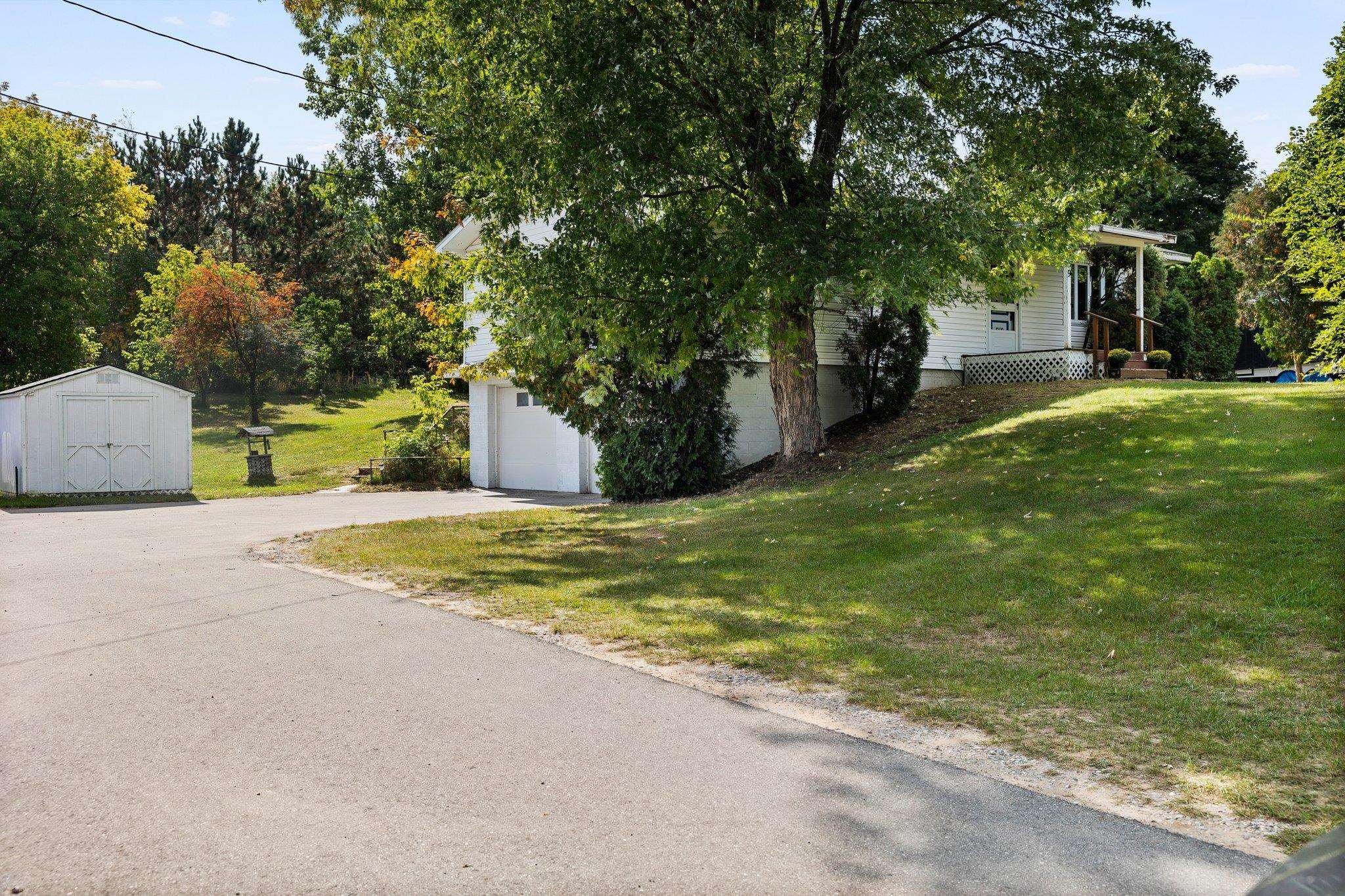5959 Boone Road Traverse City, MI 49685 - Photo 7 of 56
