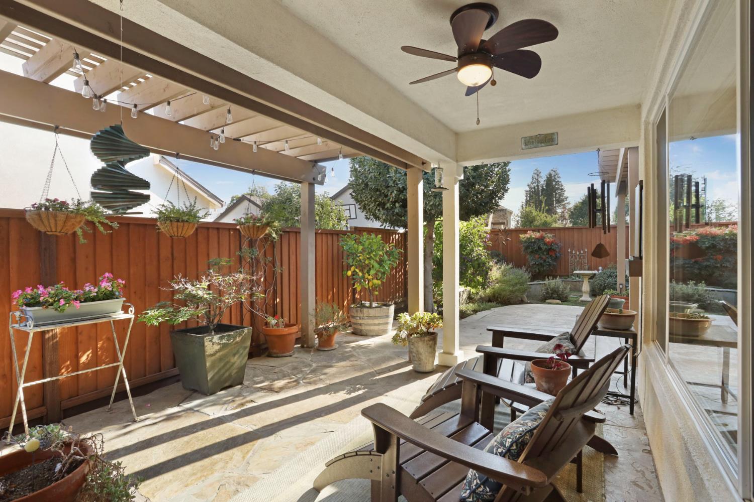 2832 Remington Way Tracy, CA 95377 - Photo 40 of 67 a living room with patio furniture