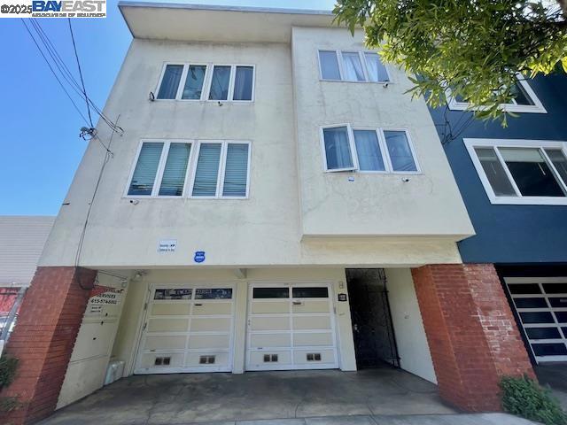 1827 Alemany Boulevard San Francisco, CA 94112 - Photo 2 of 12 a front view of a building